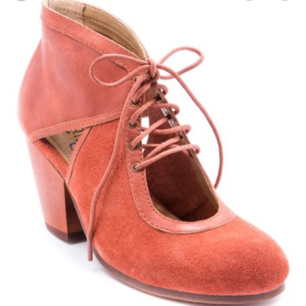 ANTHROPOLOGIE LATIGO LACE UP BOOTIE SZ 7 RUST LEATHER SOLEIL